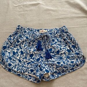 Vineyard Vines Blue and White Patterned Shorts